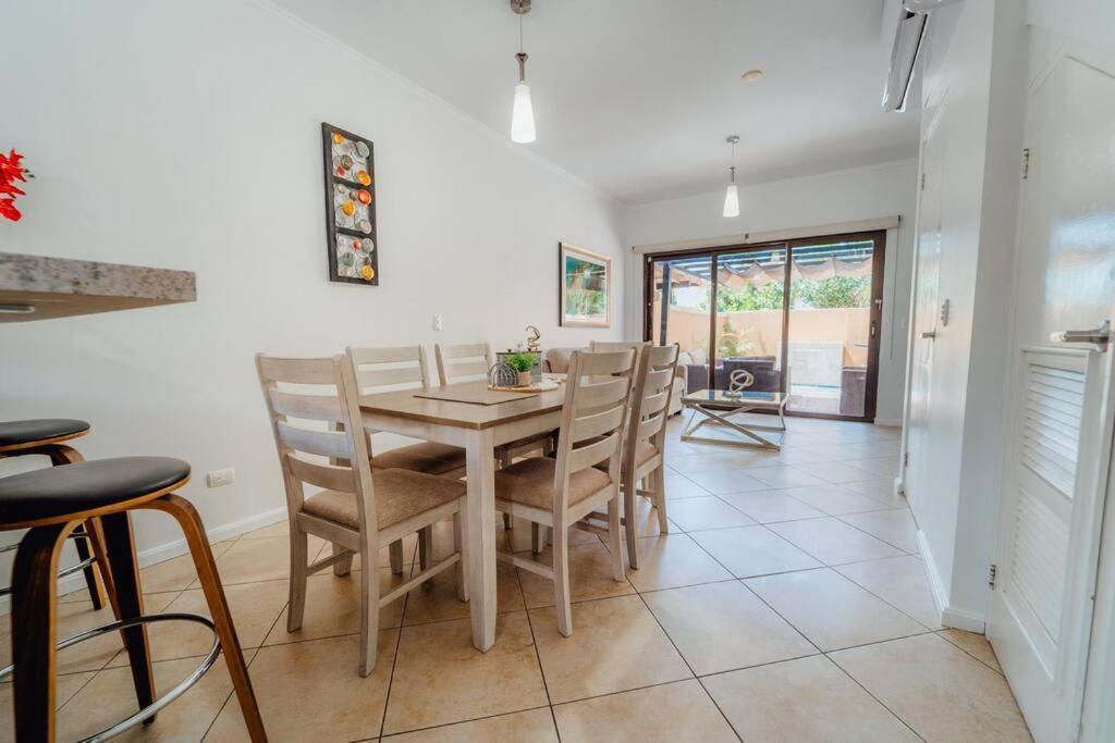 Вілла Gold Coast Beautiful House With Private Pool Palm Beach Екстер'єр фото